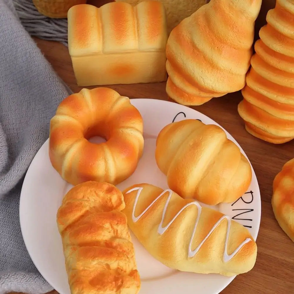 Stretch Squeezing Simulation Bread Squeeze Toy, Toast Cake Fake Food Model, Breakfast Squeeze Sensory Toys
